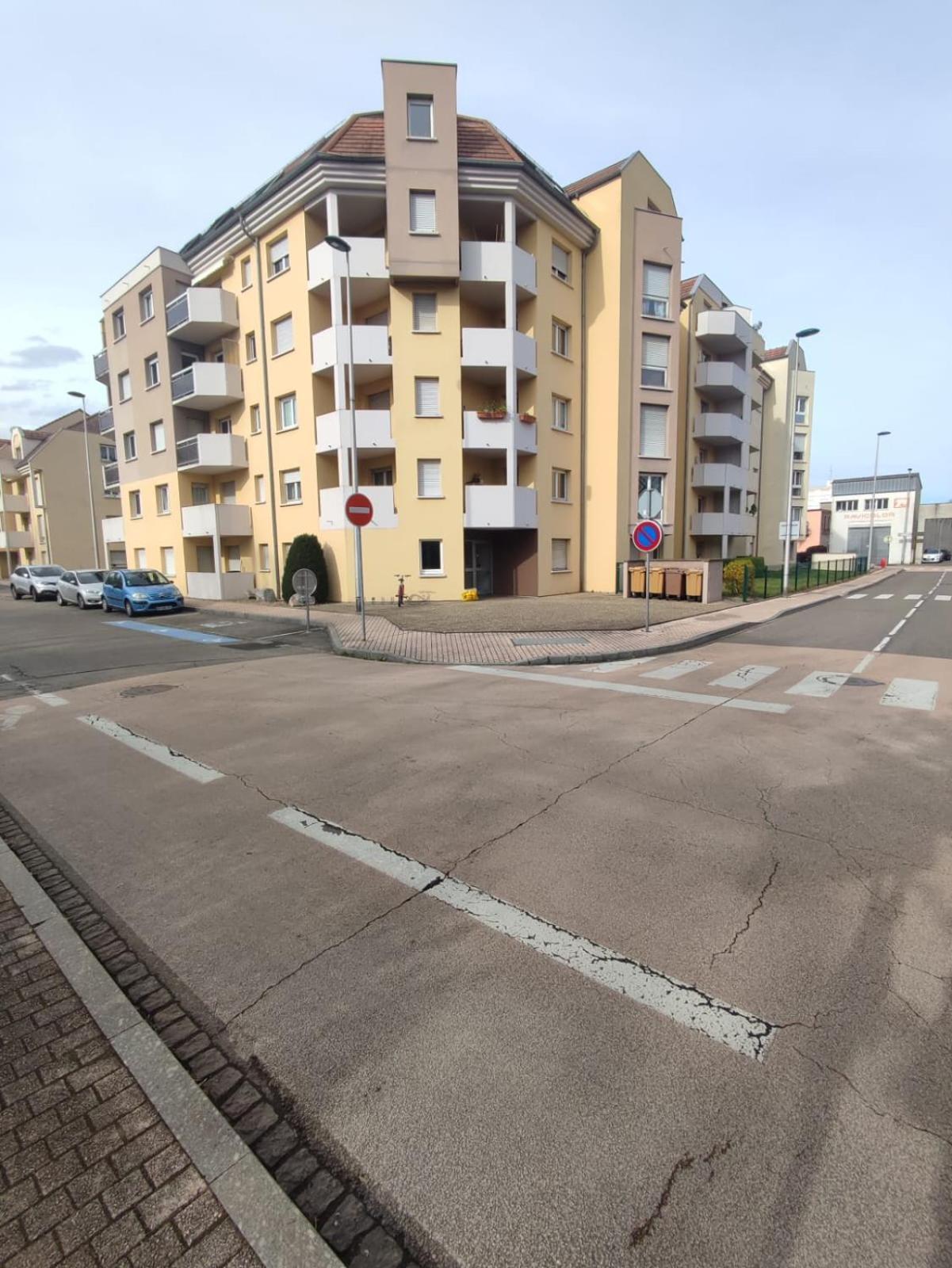 Apartamento Douillet-Kanamappart-Euroairport Saint-Louis  Exterior foto